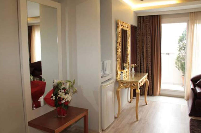 Bedroom 4, BC Burhan Cacan Hotel & Spa & Cafe, Beşiktaş