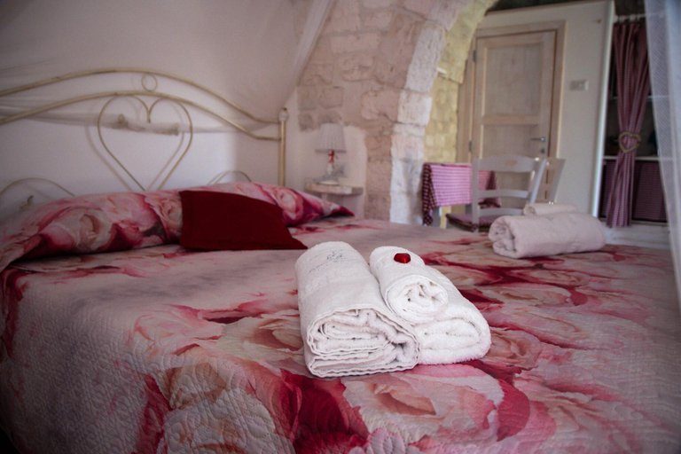 Bedroom 2, Trulli Donna Isabella, Bari