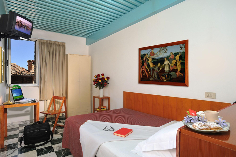 Bedroom 3, Hotel Raffaello, Pesaro E Urbino