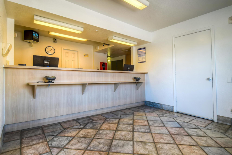 Public Area 3, Motel 6 Blythe, CA, Riverside