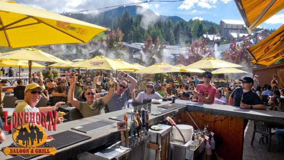Food & Drinks 5, Carleton Lodge, Squamish-Lillooet