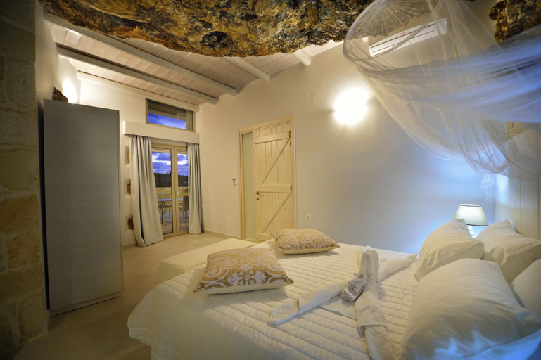 Bedroom 3, Koukis House With Sea View, Crete