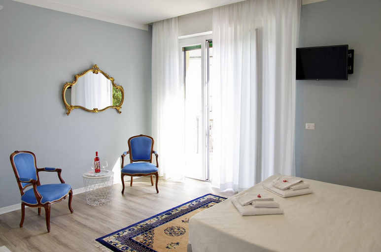 Bedroom 3, B & B La Cornice - Gina Room With Bathroom and Pri, Siena