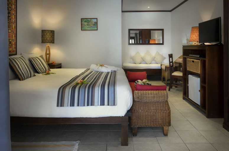 Public Area 4, Auberge Chez Plume
