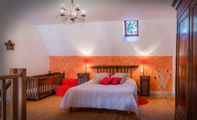 Bedroom 3, Chambres et Jardin de Pierres, Lot