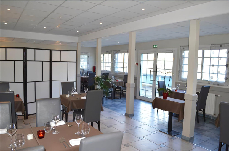 Public Area 2, HOTEL RESTAURANT BEL AIR, Ille-et-Vilaine
