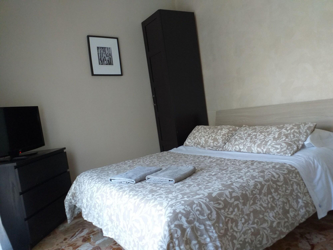 Bedroom 3, Start-line Airport Pisa, Pisa