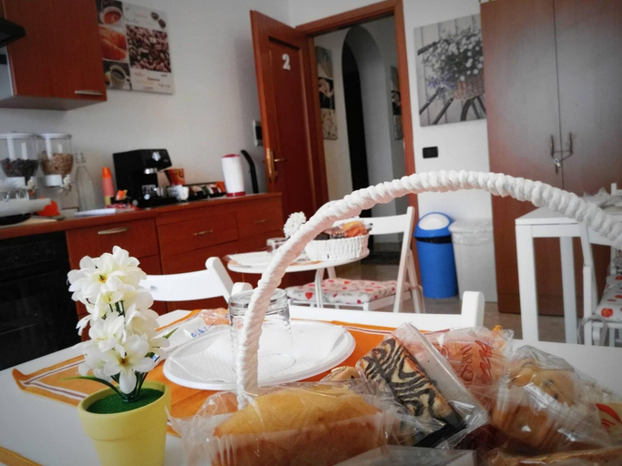 Food & Drinks 4, B&B Main Street, Reggio Di Calabria