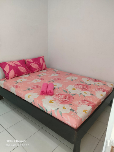 Bedroom 2, Hotel Minang Permai 4, Pacitan