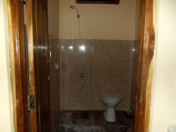 Bathroom, Hotel Aulia Labuan Bajo, West Manggarai