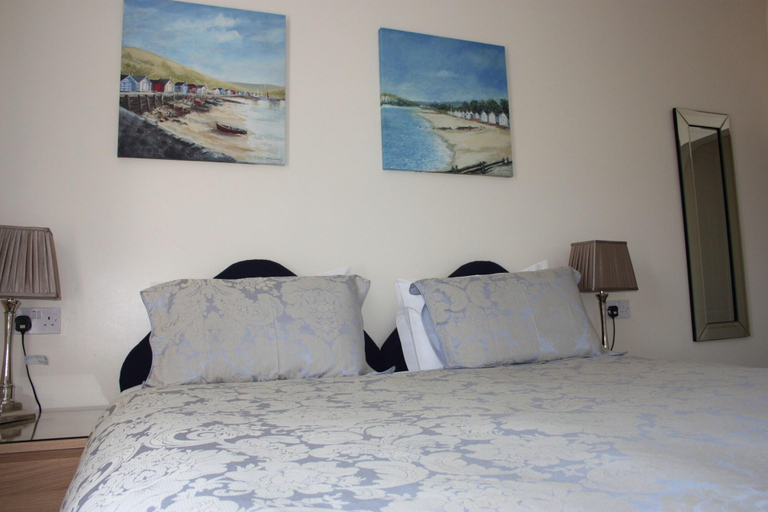 Bedroom 2, The Aidan Guest House, Warwickshire