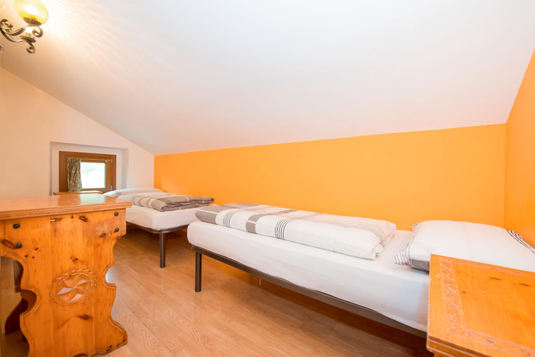 Bedroom 3, Dependance Sporting, Sondrio