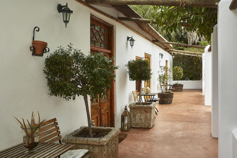 Public Area 4, Yellow Aloe Guesthouse, West Coast