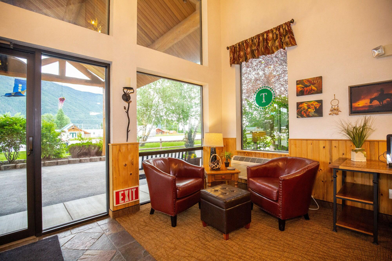 Public Area 2, Wonderstone at Glacier, Flathead