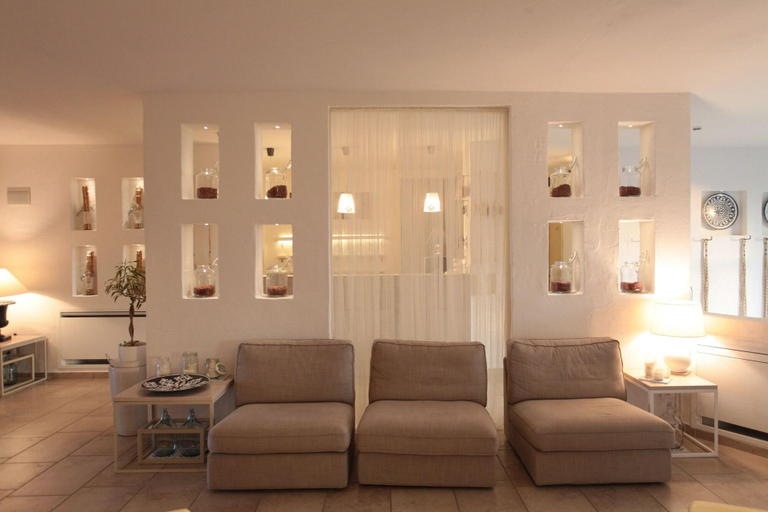 Public Area 3, Relais in Contrada, Foggia