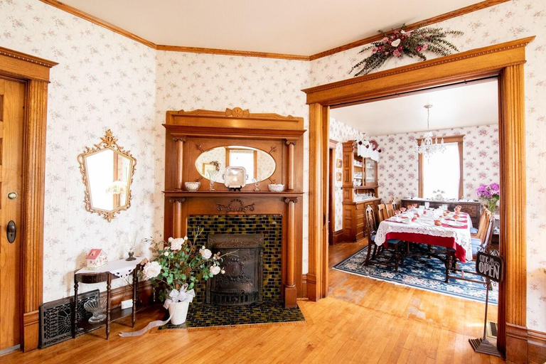Public Area 2, Garden Gate BnB, Door