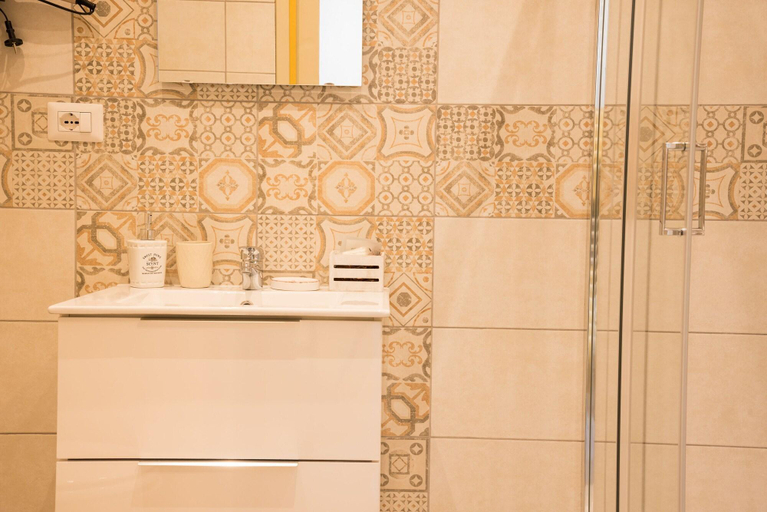 Bathroom 4, B&B Lumiere Roma, Rome