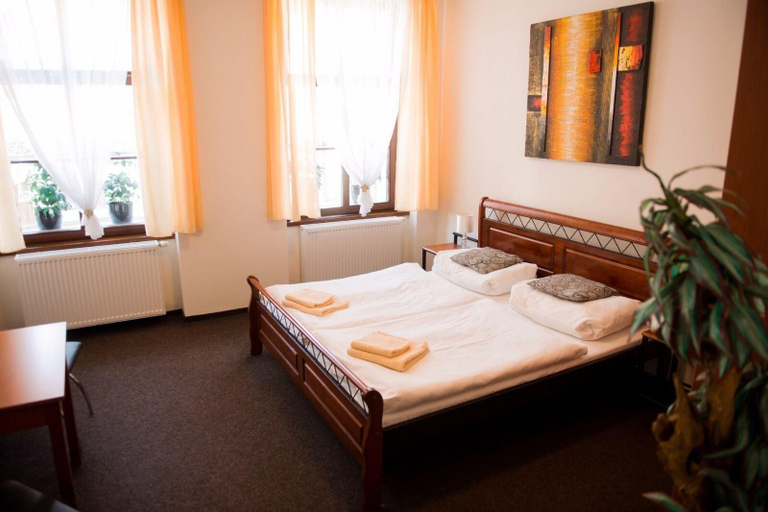 Bedroom 3, Hotel U Cisare, Mělník