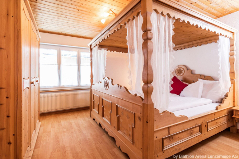 Bedroom 3, Hotel Restaurant La Tgoma, Albula