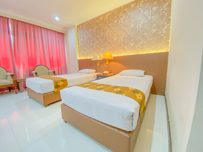 Bedroom 4, Riyadi Palace Hotel Surakarta RedPartner (temporarily closed), Solo
