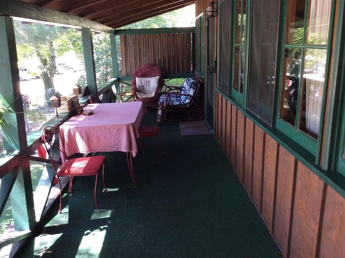 Public Area 3, Kern Riverfront Lodge, Kern