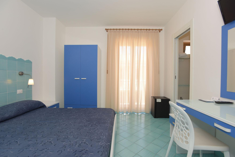 Bedroom 3, B&B Sperlonga, Latina
