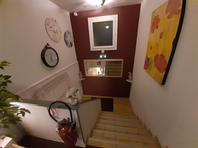 Public Area 3, Hôtel du Tricastin, Drôme