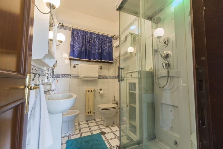 Bathroom 5, Casale dell'Insugherata B&B Roma, Roma