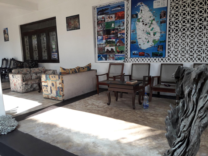 Public Area 2, Sea Front Hikkaduwa, Hikkaduwa