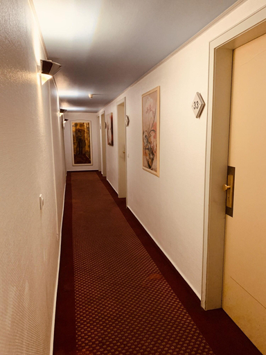 Public Area 2, Kunibert der Fiese, Köln