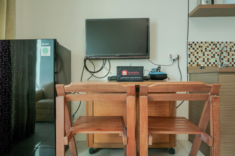 Cozy Living 1BR at Tifolia Apartment By Travelio, East Jakarta