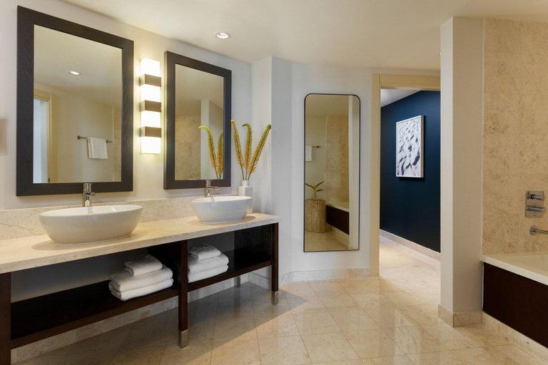 Public Area 4, Kimpton Epic.29 Miami, Miami-Dade