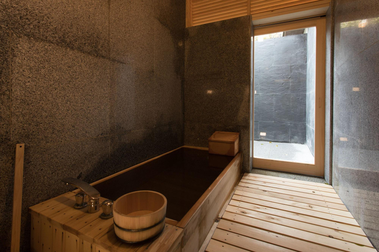 Bathroom 5, Kannawaen, Beppu