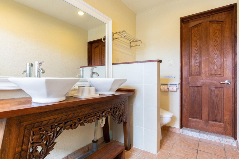 Bathroom 3, Nagura Village, Ishigaki