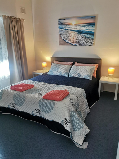 Bedroom 2, Kimba Units - Better than a motel room - self contained and pet friendly, Kimba