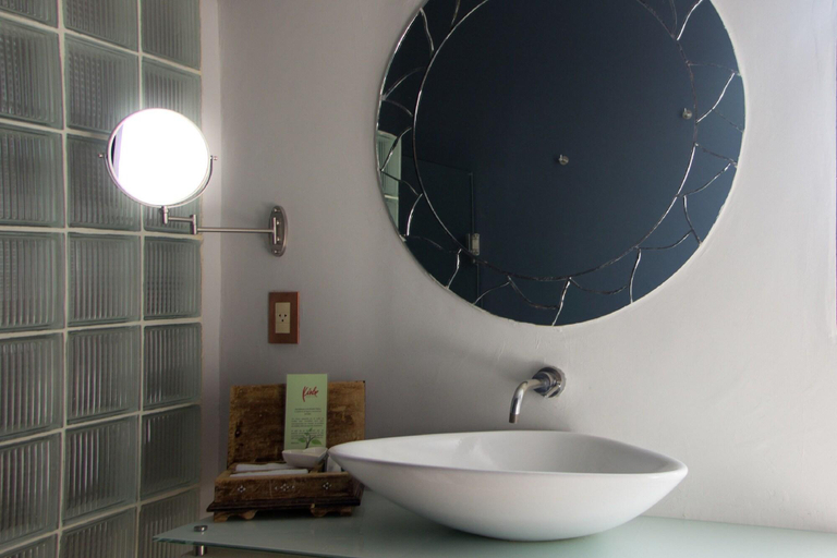 Bathroom 5, Hotel Kinbe, Cozumel