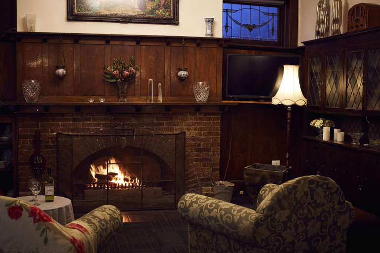 Public Area, The Highlander Motel - 24HR Check In, C. Goldfields  - M'borough