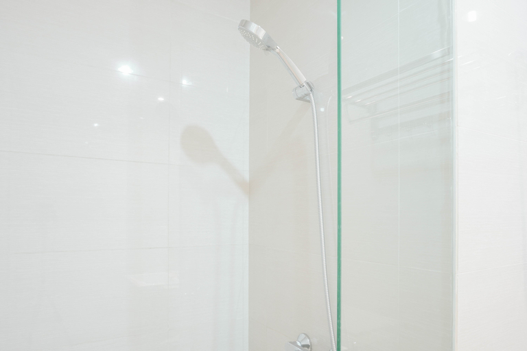Bedroom 5, Cozy Stay Studio at Sedayu City Suites Apartment By Travelio, East Jakarta