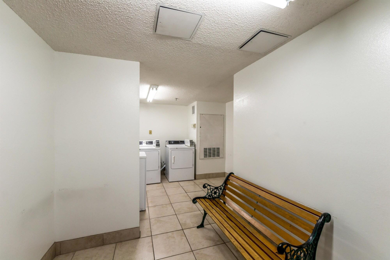 Bathroom 5, Motel 6 San Antonio, TX - South, Bexar