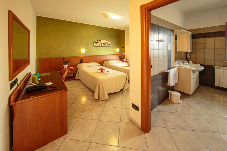 Bathroom 4, Hotel Residence Eden, Chieti