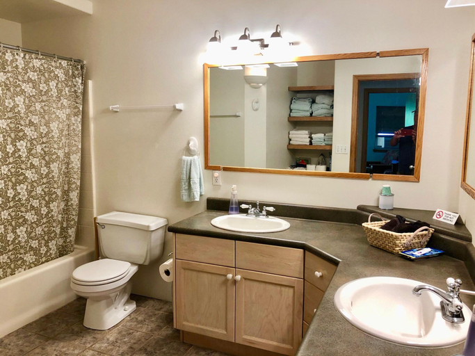 Bathroom 4, Ala Kai Bed & Breakfast, Hawaii