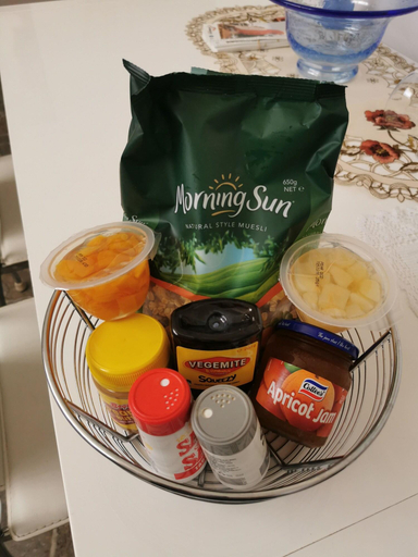 Food & Drinks 5, Kimba Units - Better than a motel room - self contained and pet friendly, Kimba