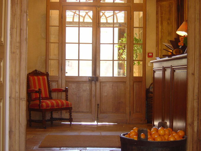 Public Area 3, Hôtel Restaurant Les Orangeries, Vienne