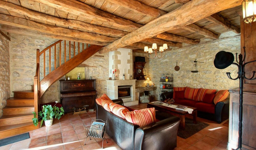 Public Area, Chambres et Jardin de Pierres, Lot
