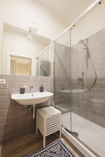 Bathroom 4, B & B La Cornice - Gina Room With Bathroom and Pri, Siena