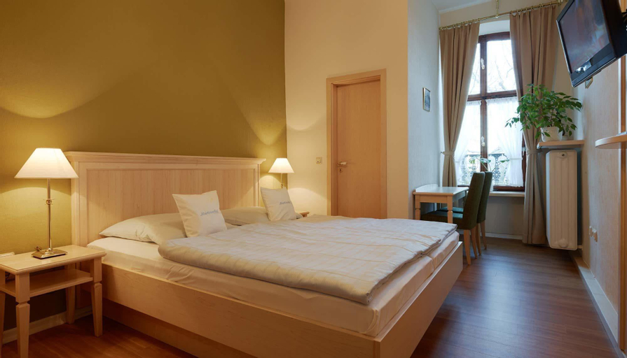 Bedroom 25