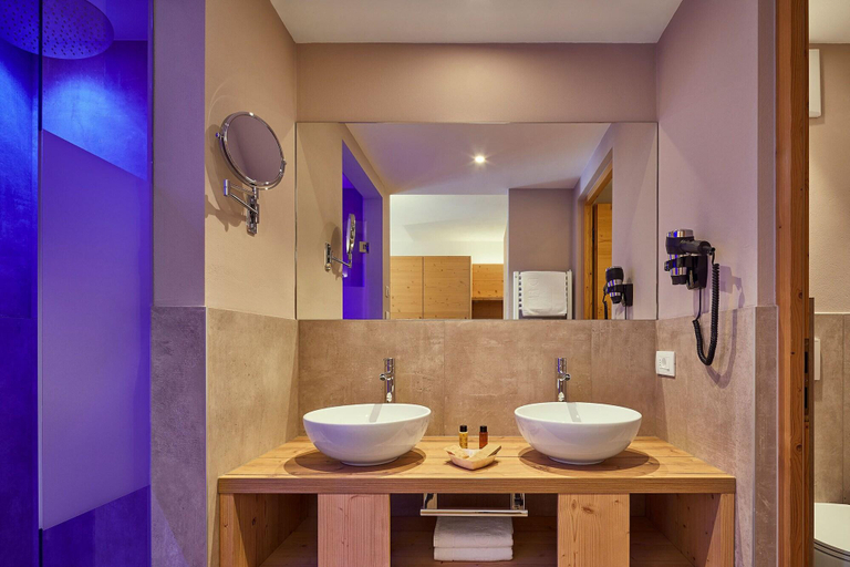 Bathroom 4, Hotel Tabladel, Bolzano
