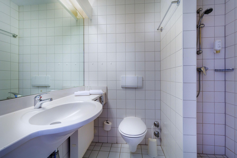 Bathroom 5, Hotel Astor in Altenburg, Altenburger Land