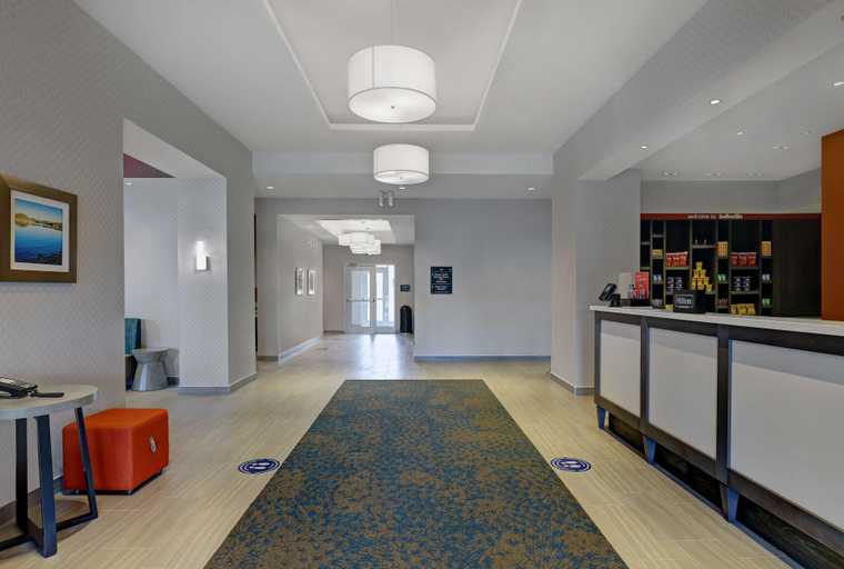 Public Area 2, Hampton Inn & Suites by Hilton Belleville, Hastings