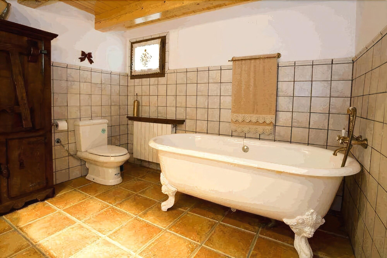 Bathroom 4, El Molino De La Hiedra, Zaragoza